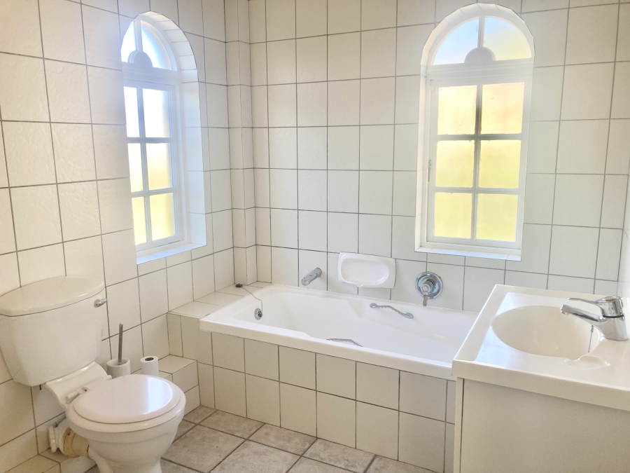To Let 3 Bedroom Property for Rent in Kronenzicht Western Cape